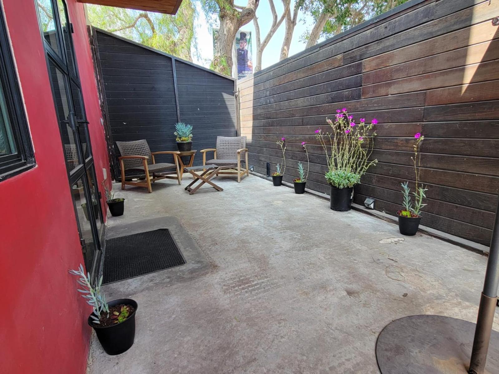 Venice Beach Studio With Large Private Patio Steps To The Beach Лос-Анджелес Экстерьер фото